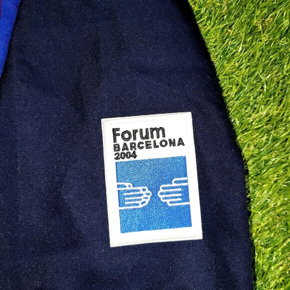 Ronaldinho Barcelona 2003 2004 DEBUT SEASON Soccer Jersey Shirt L SKU# 112586 - Picture 4 of 9